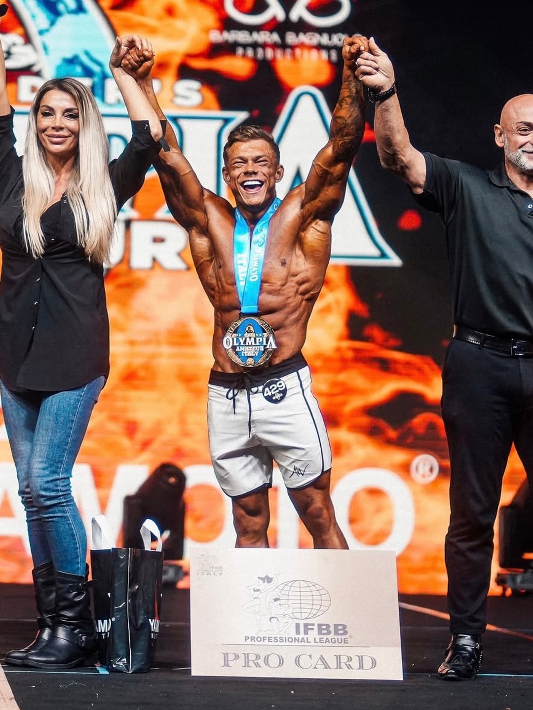 ProFlow Academy athlete on stage